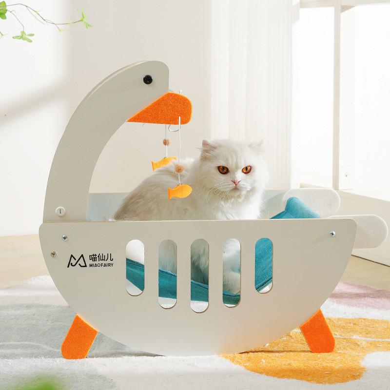 大鹅猫床与剑麻抓板 – 可更换抓板